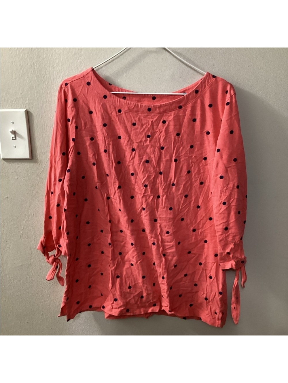 Women’s Large old navy coral and navy dots 3/4 sleeve blouse Tote10